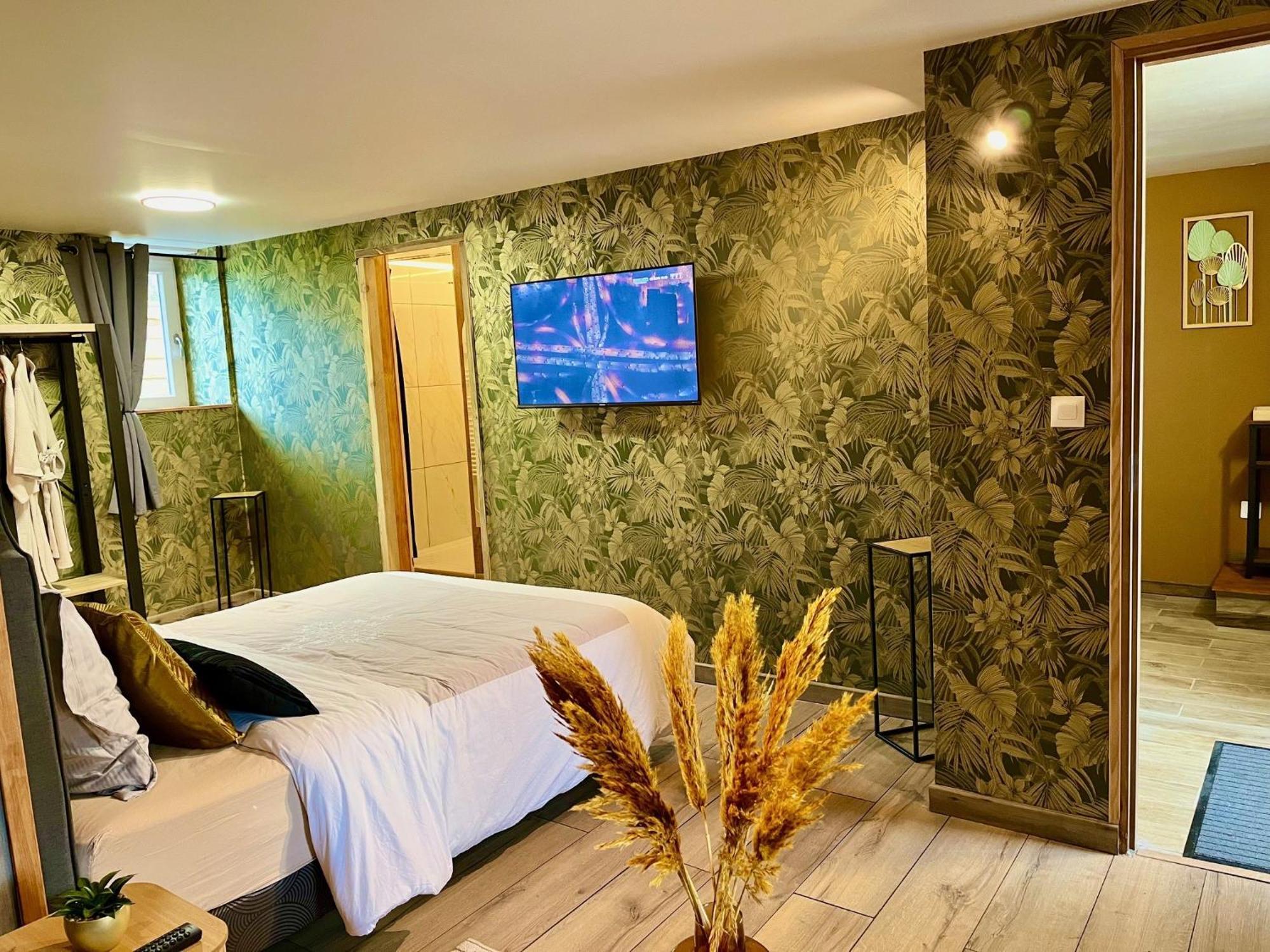Les Champs-Géraux Le Manoir Des Haies Spa מראה חיצוני תמונה